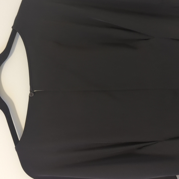 Uniqlo Black Peplum Top - Picture 4 of 6